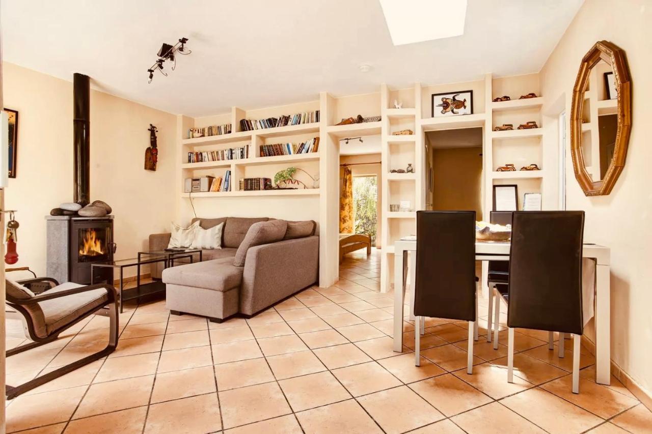 Casa *