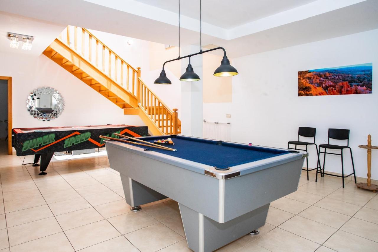 22 Sea Views, Pool,games,hot Tub, Office With Computer+ Wifi * Playa Blanca (Lanzarote)