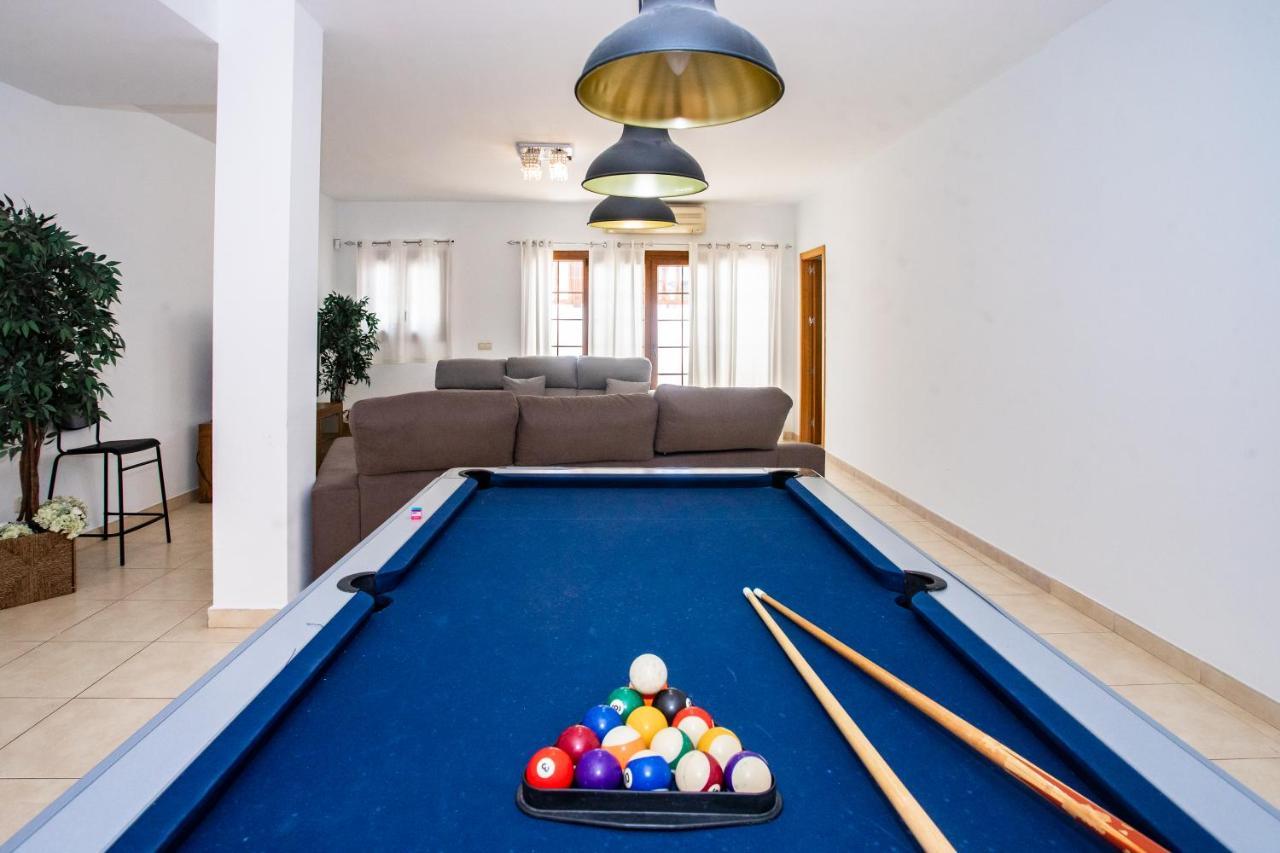 22 Sea Views, Pool,games,hot Tub, Office With Computer+ Wifi * Playa Blanca (Lanzarote)