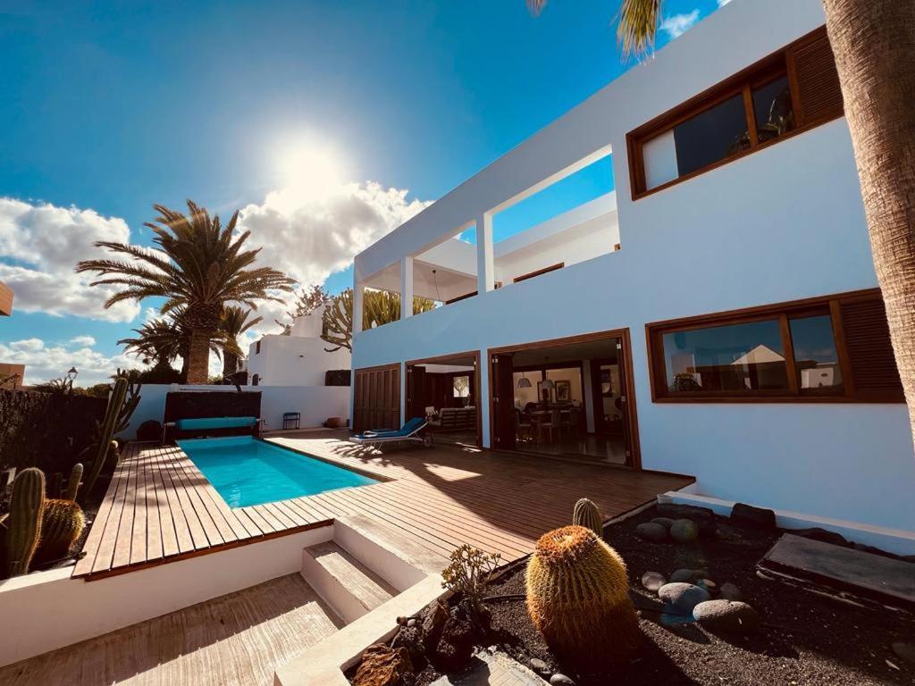 Costa Diseno * Costa Teguise