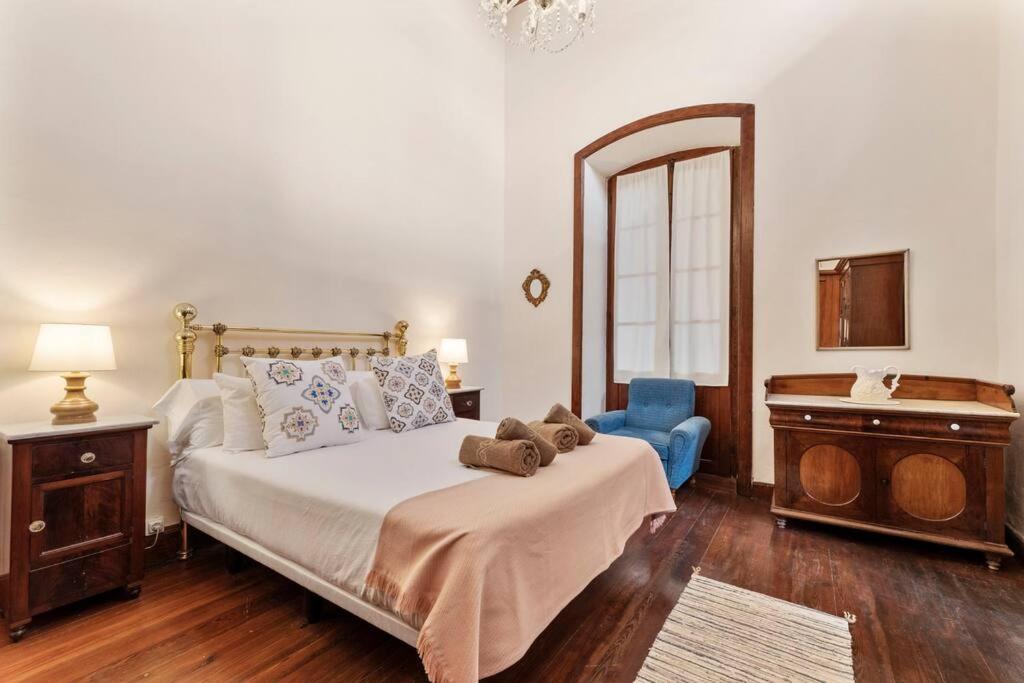 ** Valls De Quintana ** Casa Emblemática Arrecife