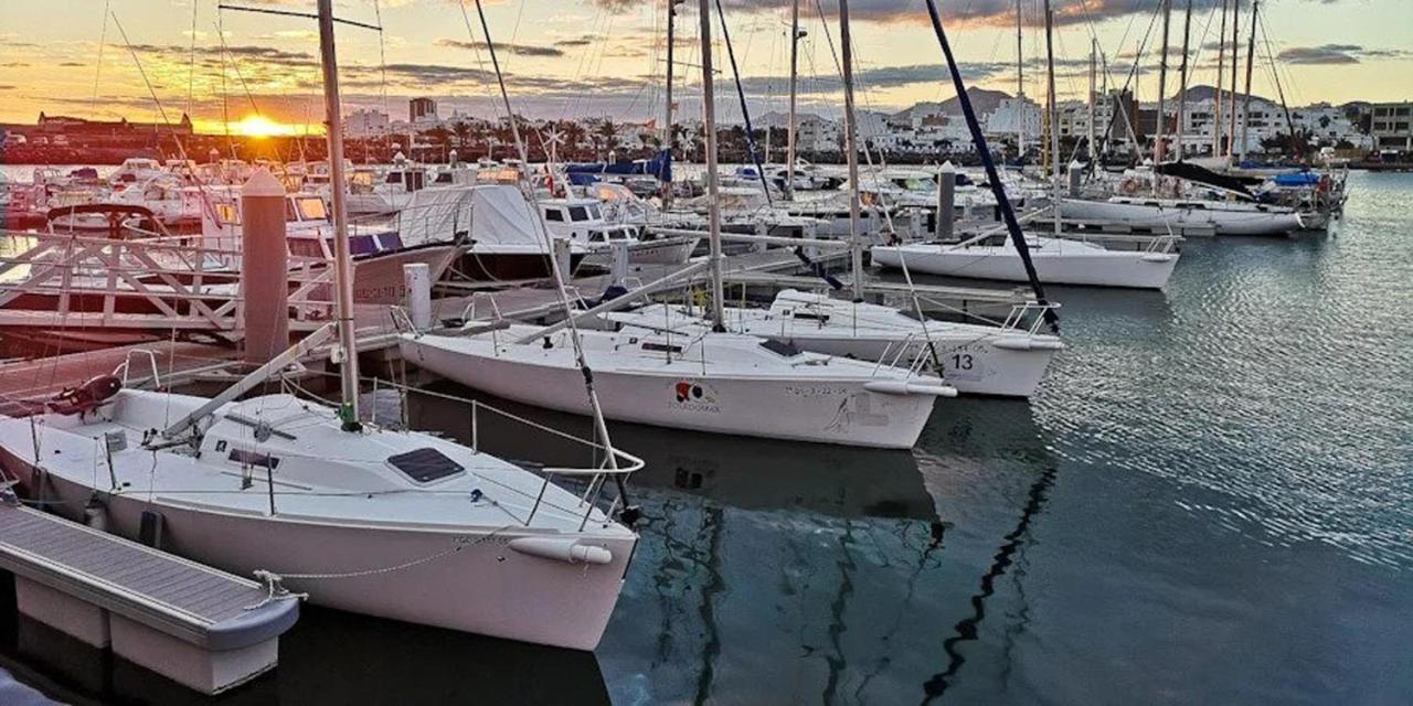 Relaxing On A 38ft Sail Yacht Botel Arrecife (Lanzarote)