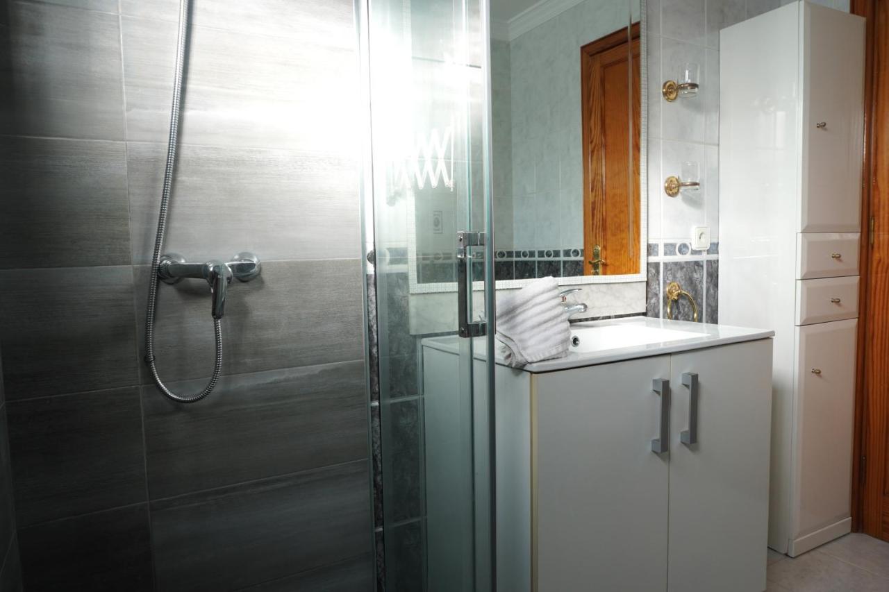 Costa, Cerca De La Playa Y Comercios. Apartamento