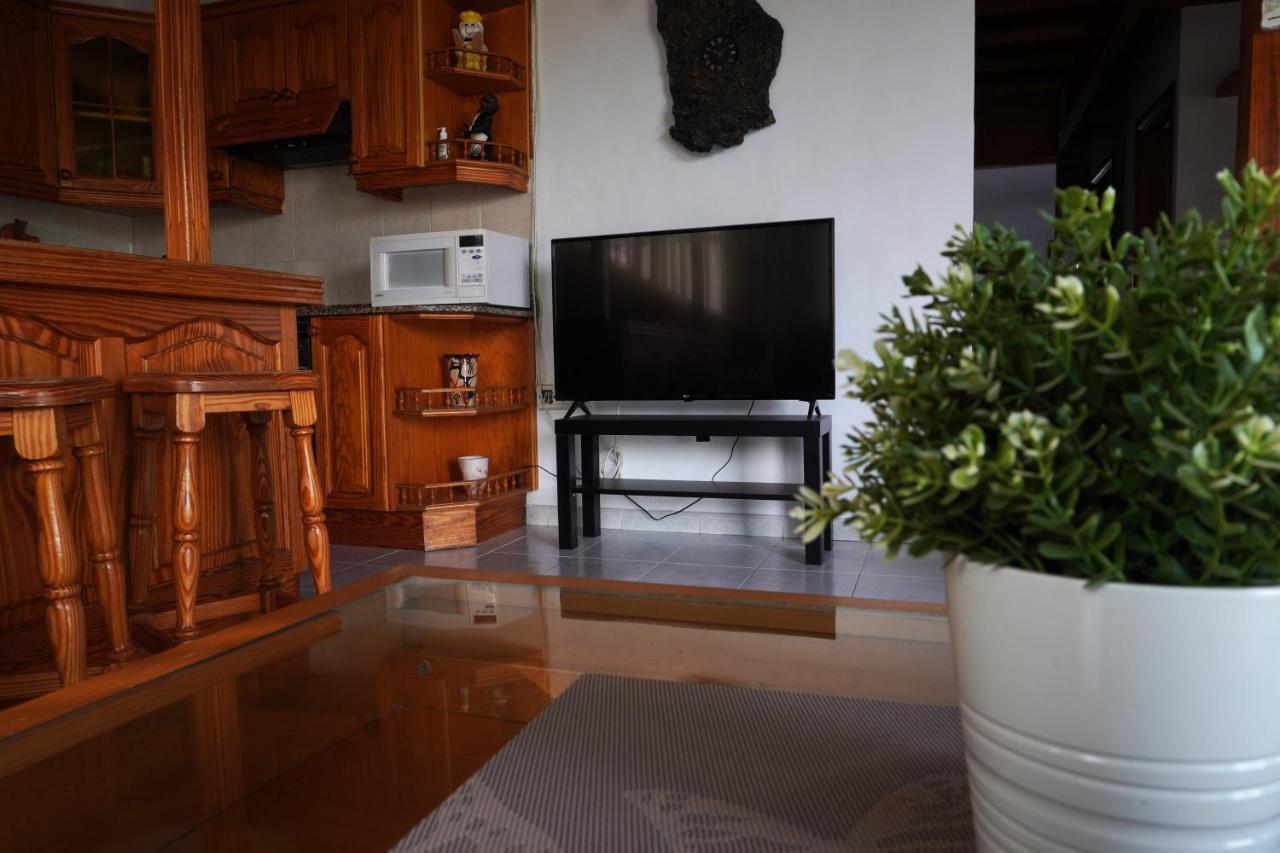 Costa, Cerca De La Playa Y Comercios. Apartment