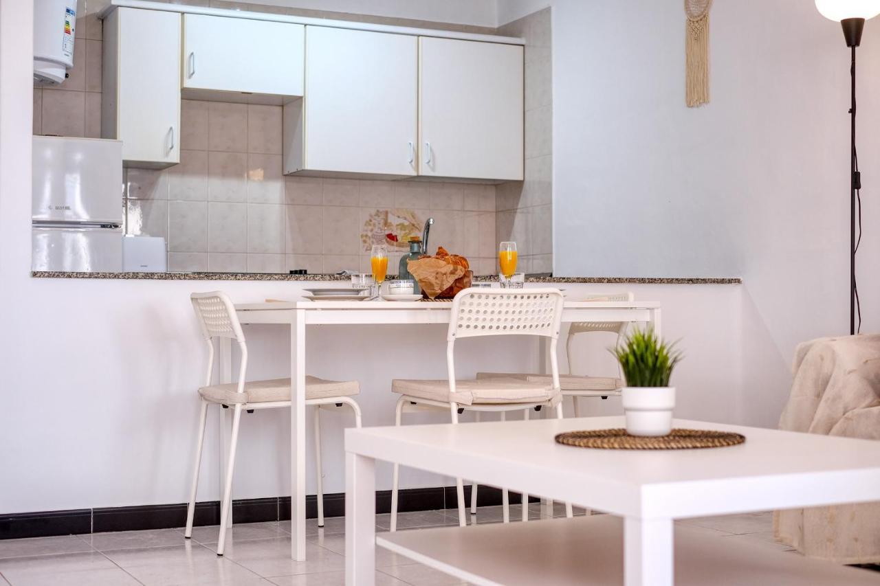 Zefiro A 500m From The Beach, Fast Wifi Puerto del Carmen (Lanzarote)