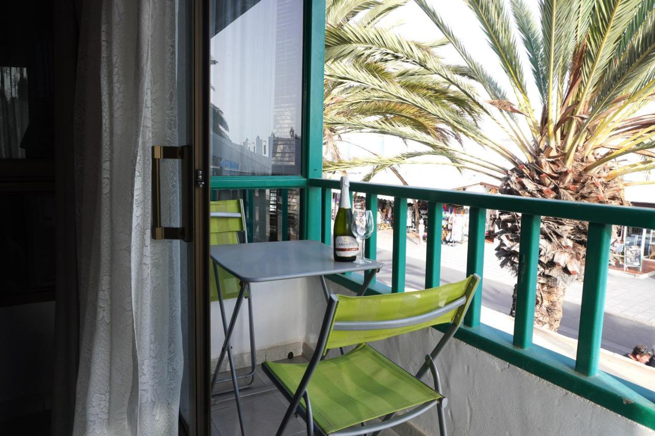 Costa, Cerca De La Playa Y Comercios. Apartment
