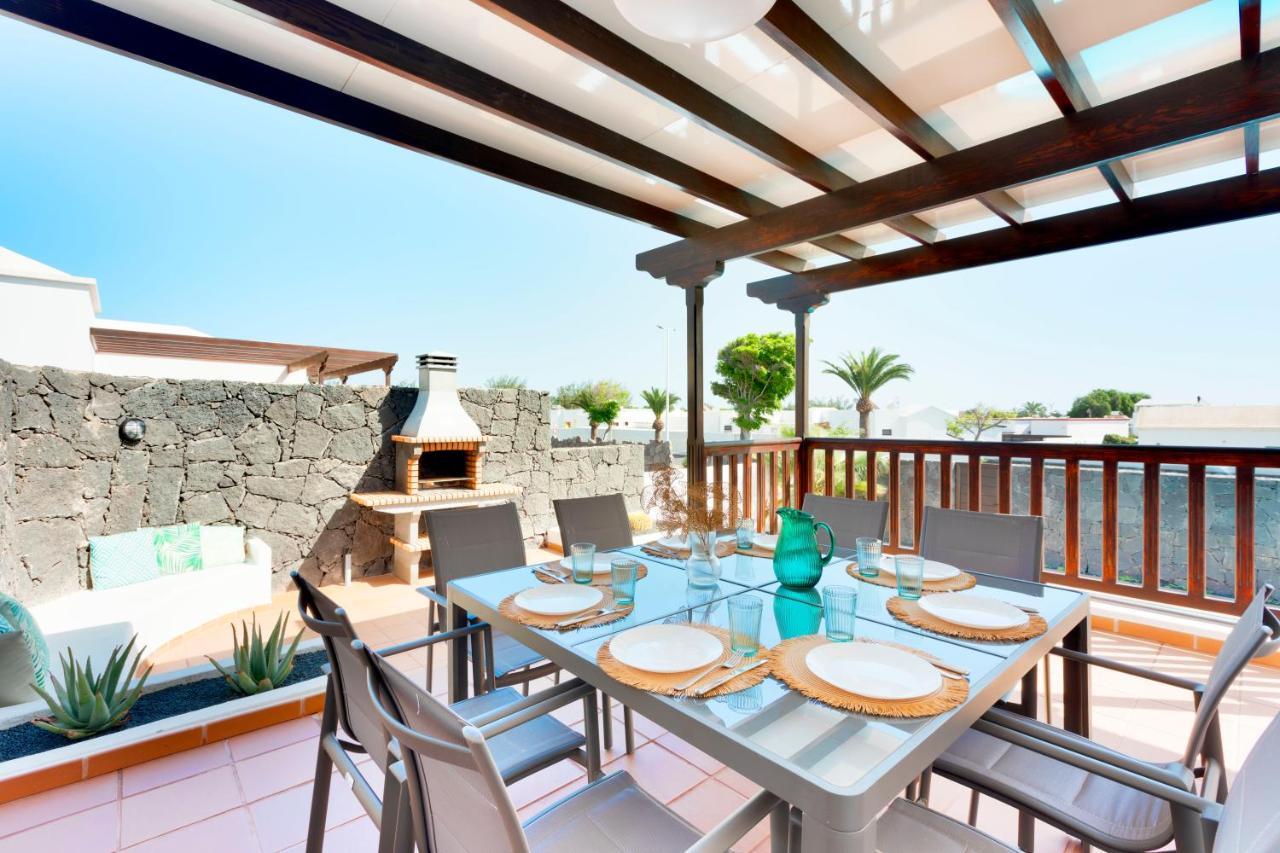 Amigos 200 Mq, With Bar, Hot Pool, Billiard And Bbq Villa Playa Blanca (Lanzarote)