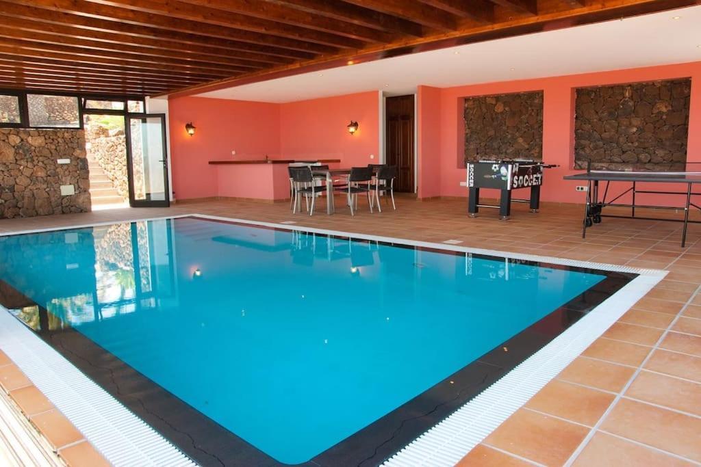 Casa Hugo Villa *