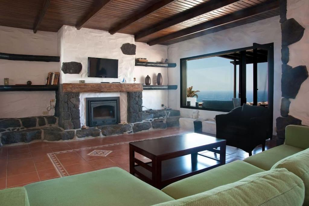 Villa Casa Hugo Tias