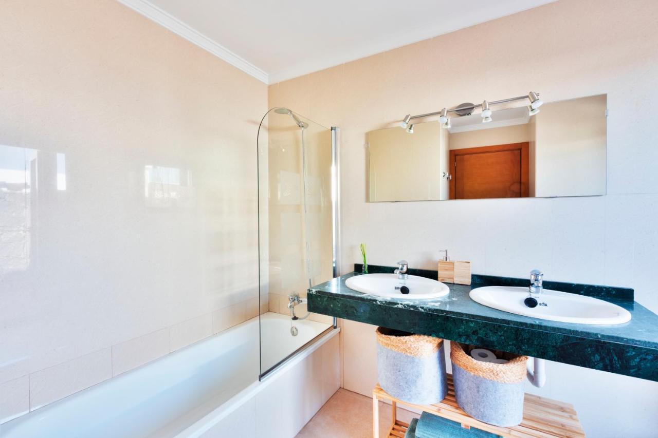 Villa Amigos 200 Mq, With Bar, Hot Pool, Billiard And Bbq Playa Blanca (Lanzarote)