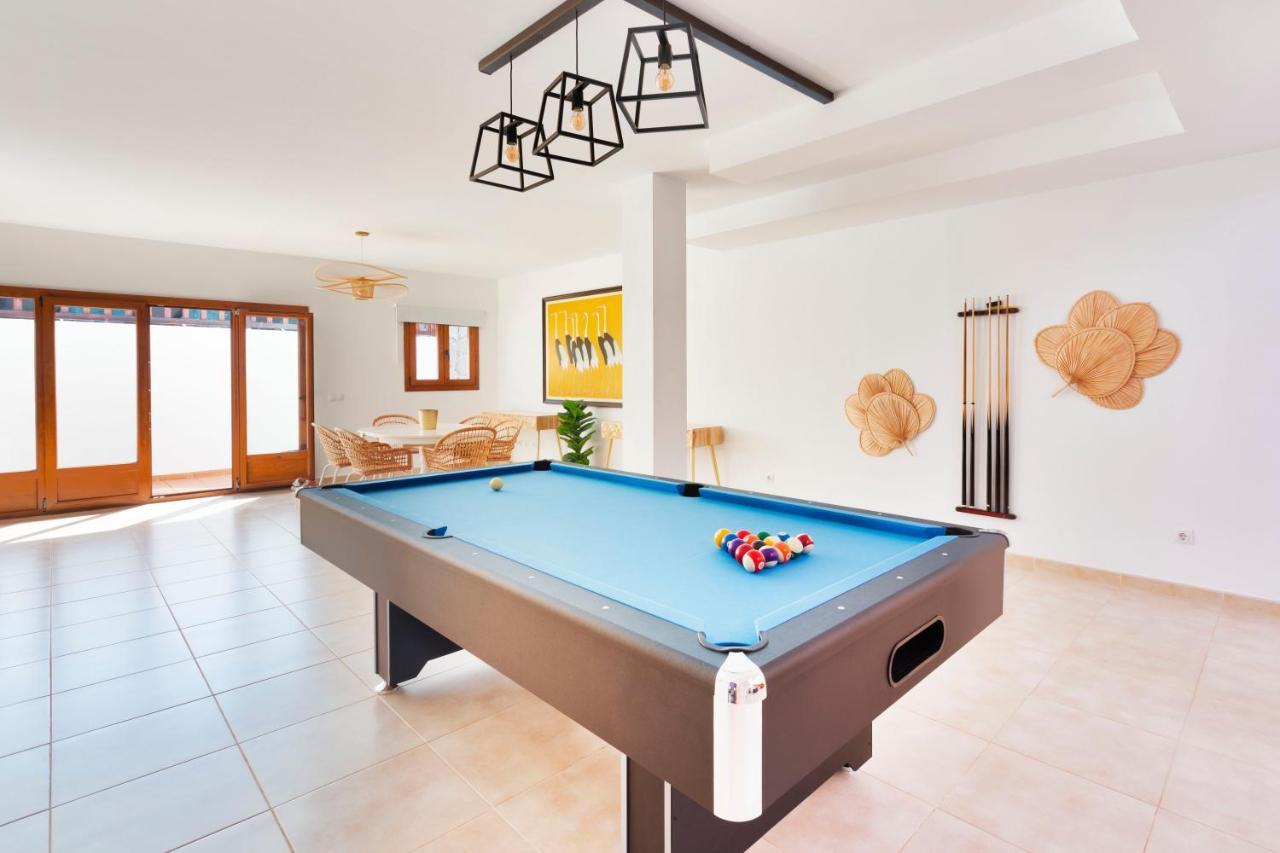 Villa Amigos 200 Mq, With Bar, Hot Pool, Billiard And Bbq Playa Blanca (Lanzarote)
