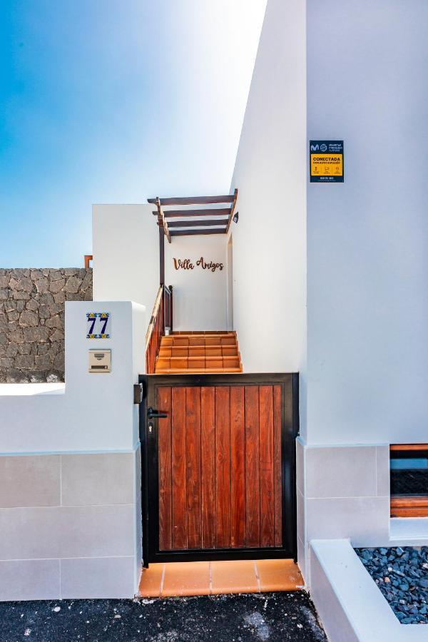 Villa Amigos 200 Mq, With Bar, Hot Pool, Billiard And Bbq Playa Blanca (Lanzarote)