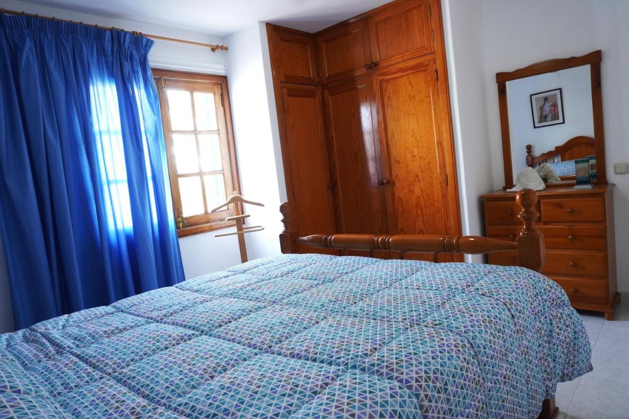 Costa, Cerca De La Playa Y Comercios. Apartamento