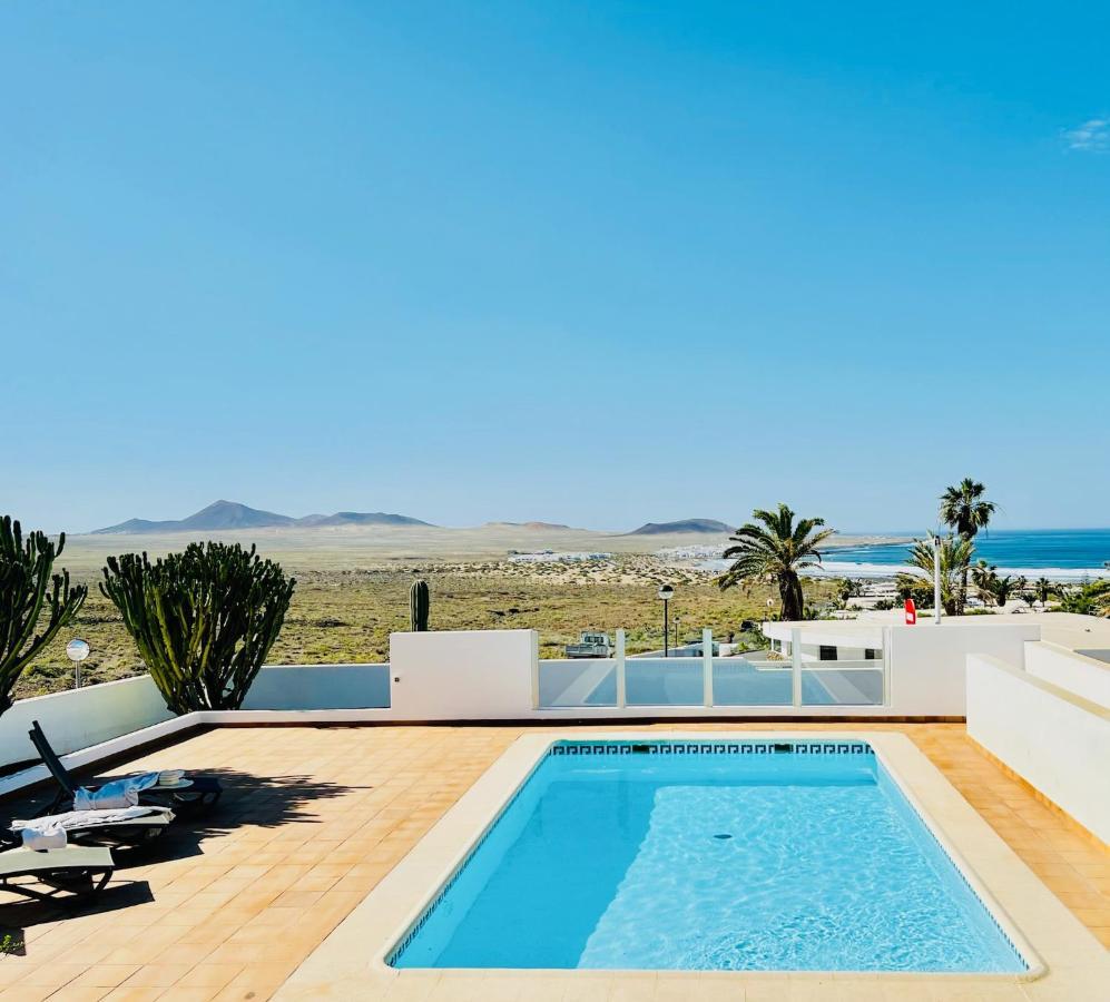 Canaryislandshost I Marquesa Villa Famara