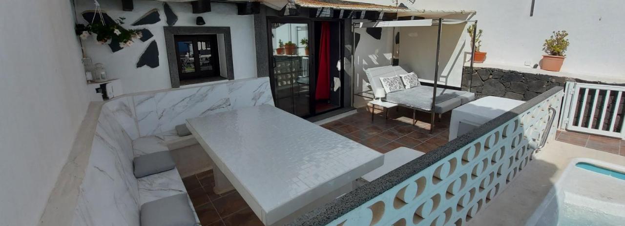 Aloelux !! - Private With Pool , Jacuzzi, Cinema, Massage ,wonderful View, Art Desing Tías