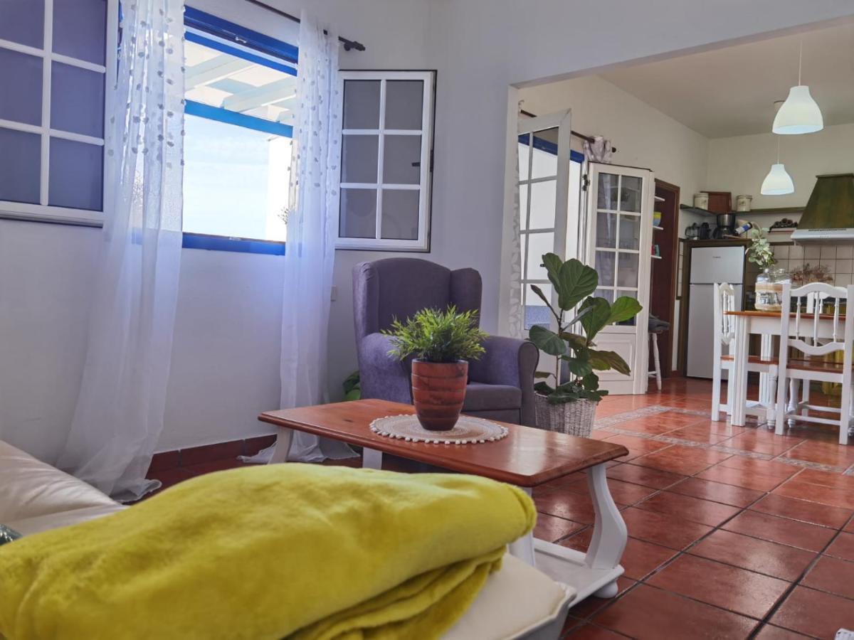 Apartamentoscasajulia Сasa de vacaciones La Santa