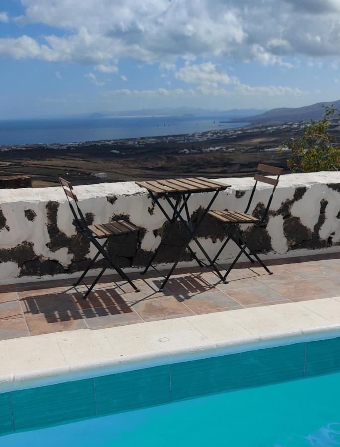 Aloelux !! - Private With Pool , Jacuzzi, Cinema, Massage ,wonderful View, Art Desing Сasa de vacaciones