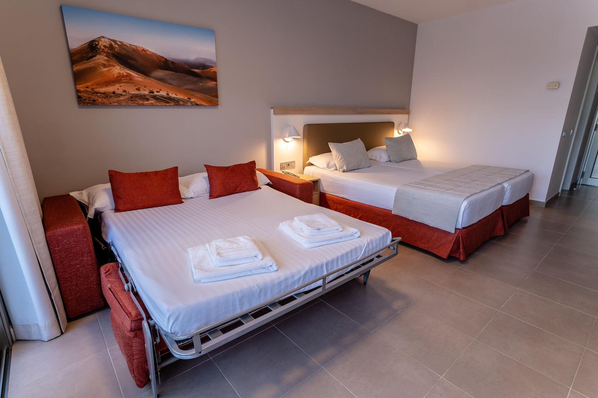 Lanzarote Village Hotel 4*
