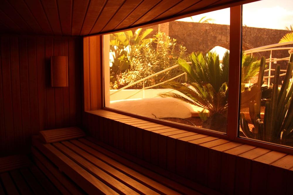 Vik San Antonio 4*
