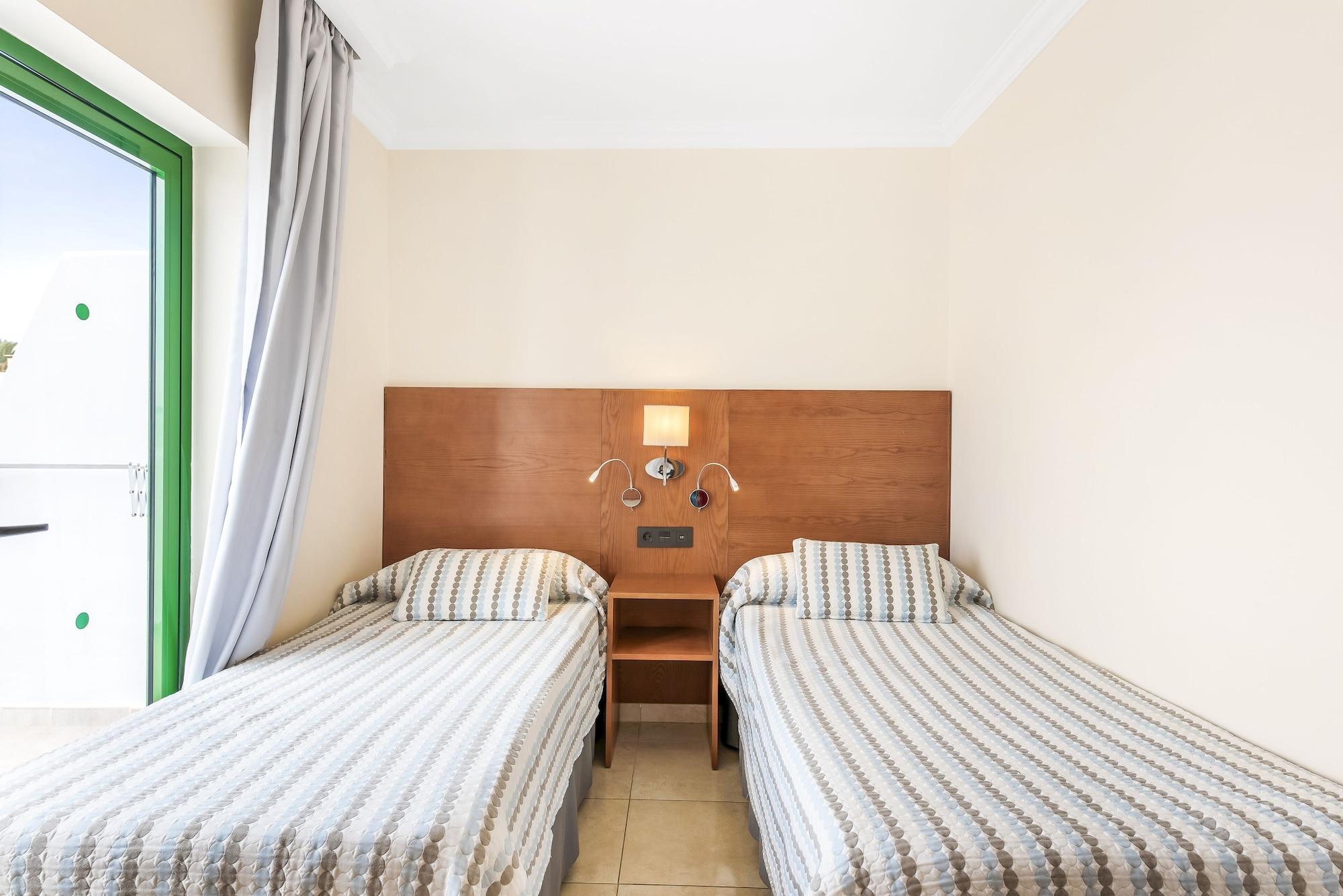 Adelfas Hotel 3*