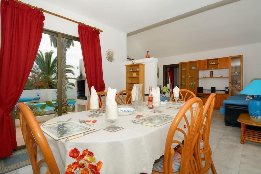 Casa Cobra Villa Nazaret