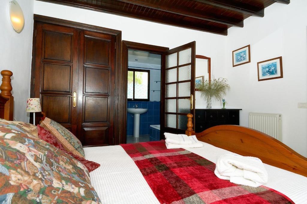 Casa Cobra