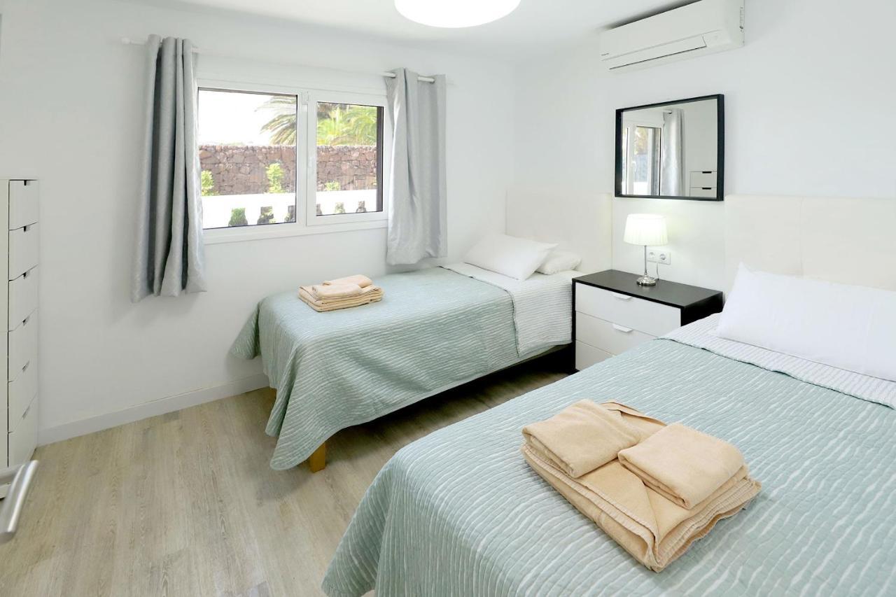 Graceful 5 Bedrooms Vega Del Carmen Distant Sea Views