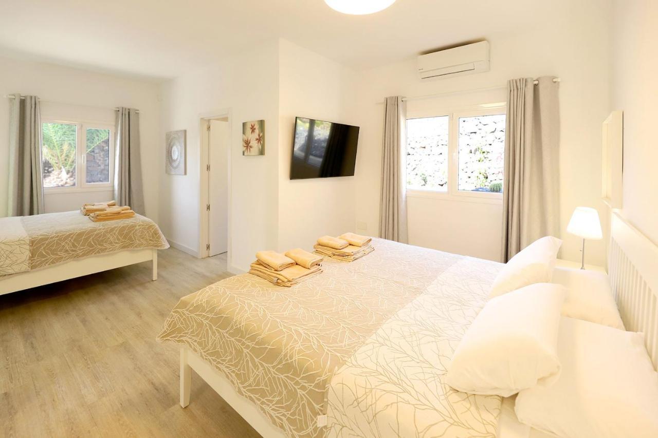 Graceful 5 Bedrooms Vega Del Carmen Distant Sea Views Puerto del Carmen (Lanzarote)