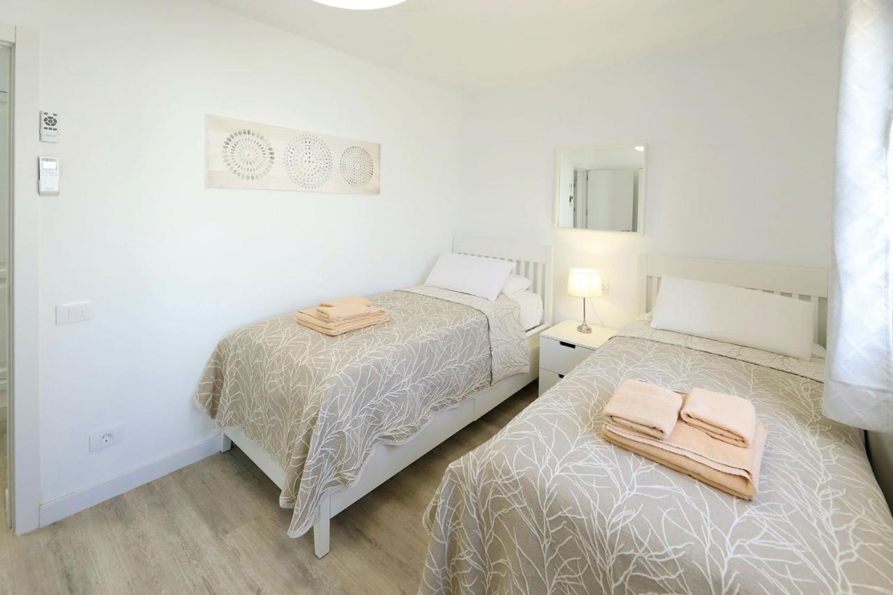 Graceful 5 Bedrooms Vega Del Carmen Distant Sea Views *
