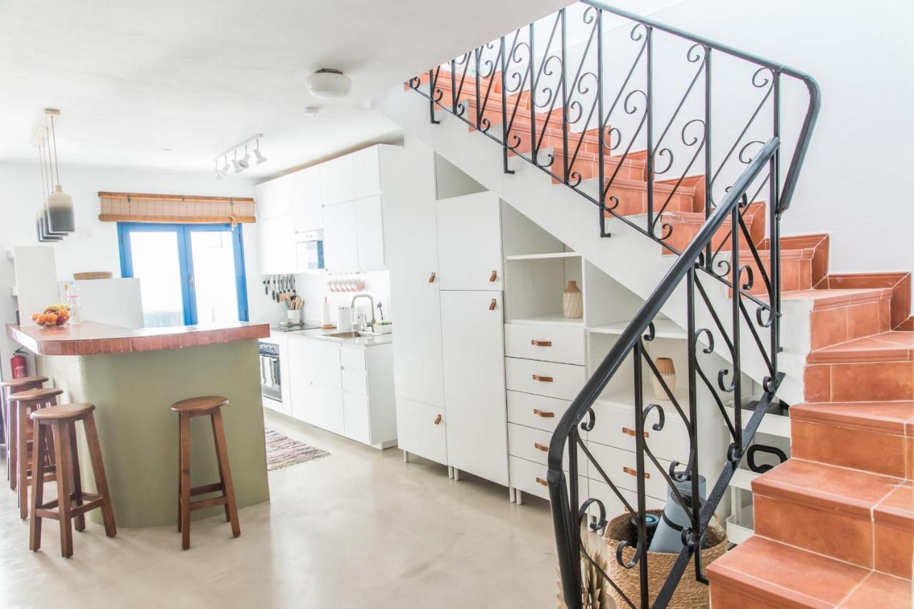 Sandy Bay With Roof Terrace And Sea Views Apartamento *