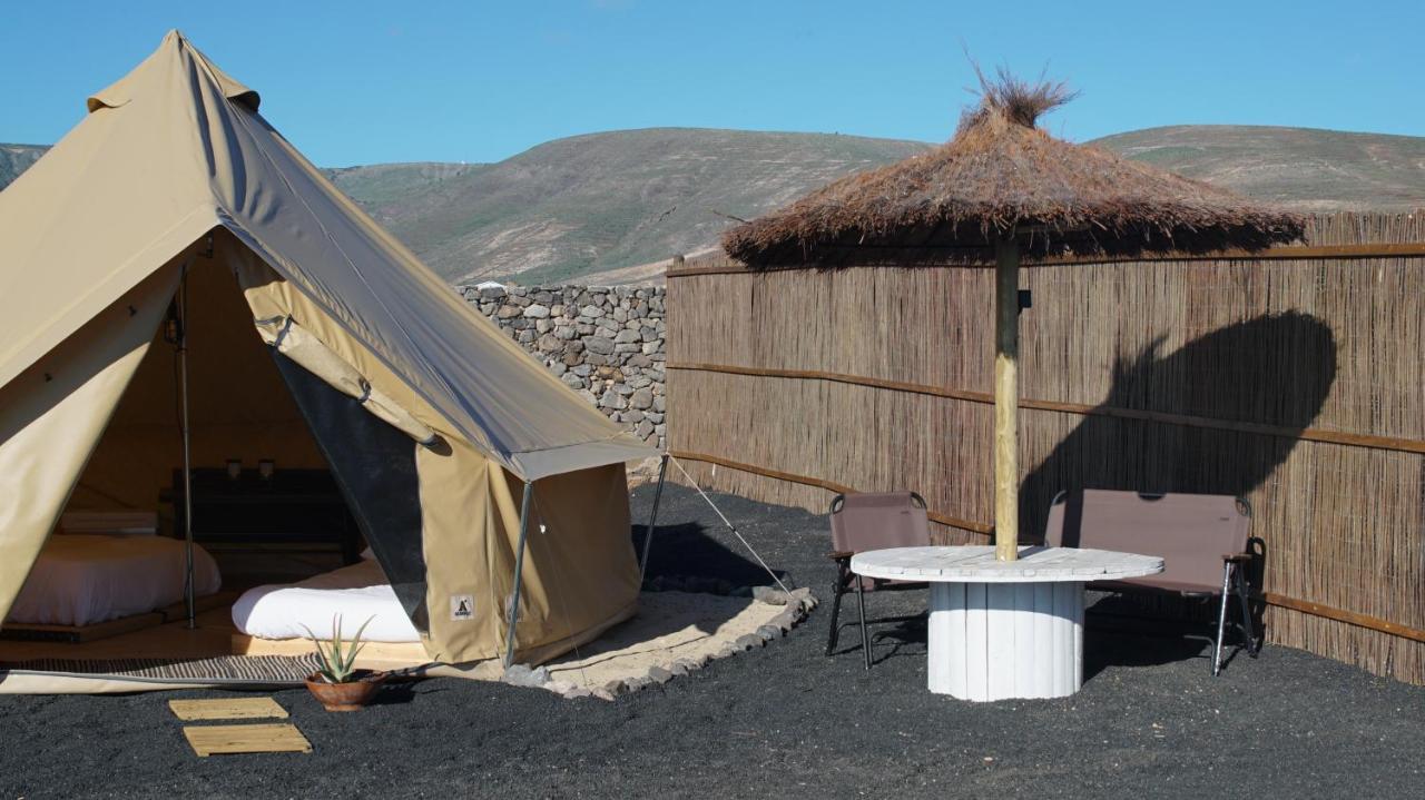 Acampale - Glamping Lanzarote - Arrieta Campo de lujo