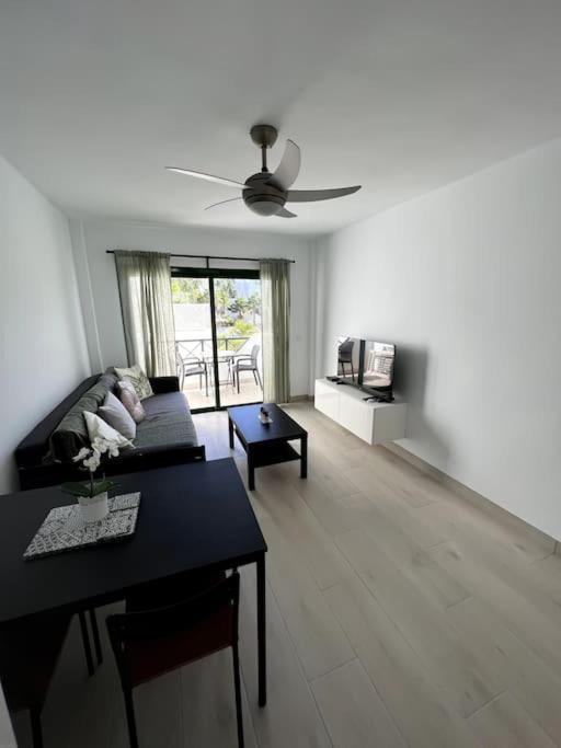 Casa Feliz - One Bedroom With Communal Pool * Tias