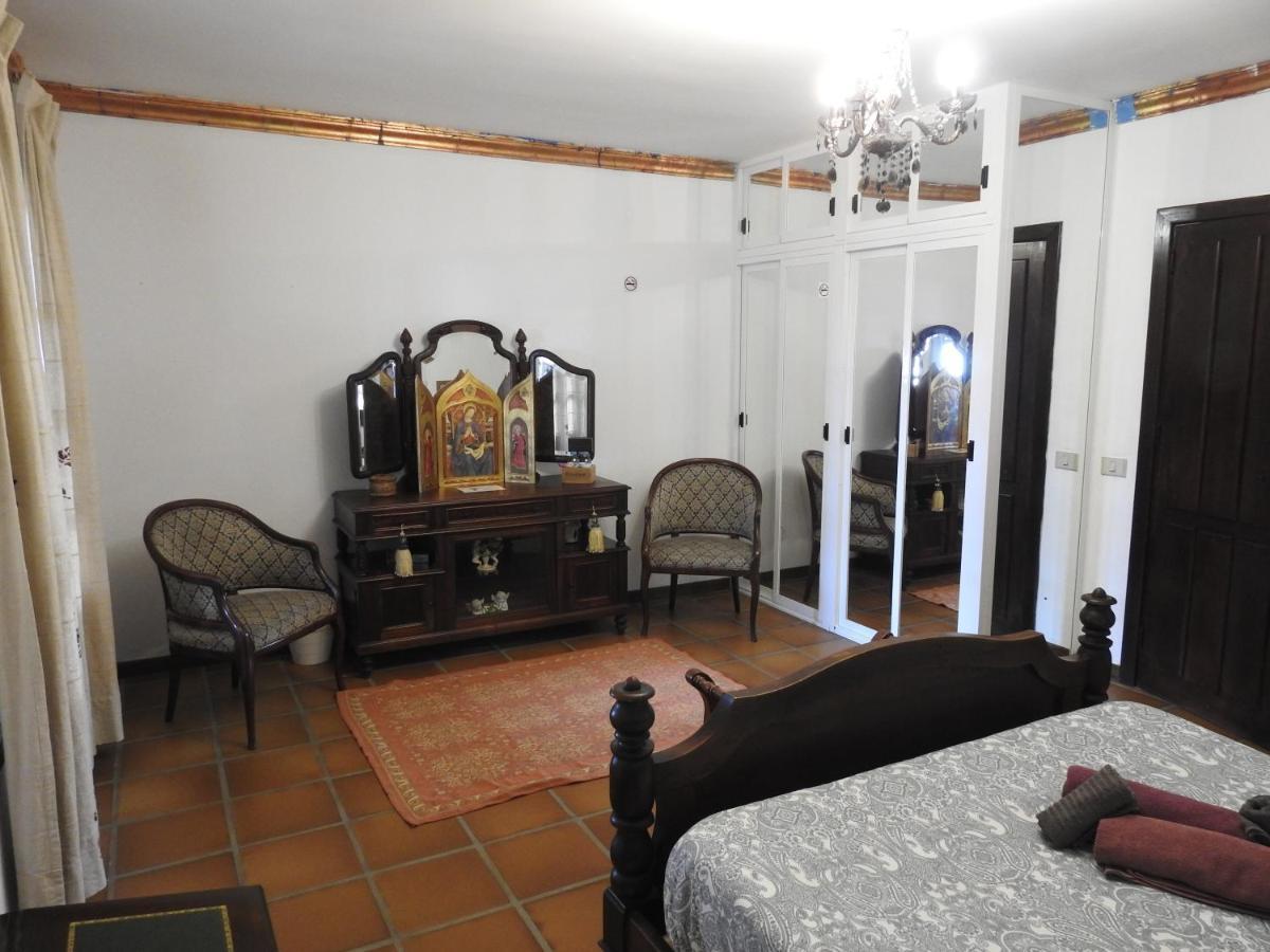 Dona Cris Guest house