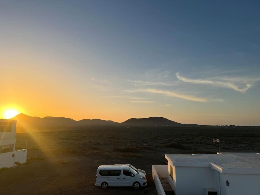 Famara, Apto. En Zona Tranquila A 200m Del Mar. *