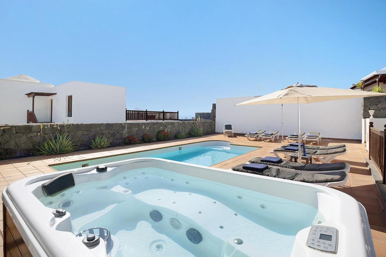 Villa Jeamir I *