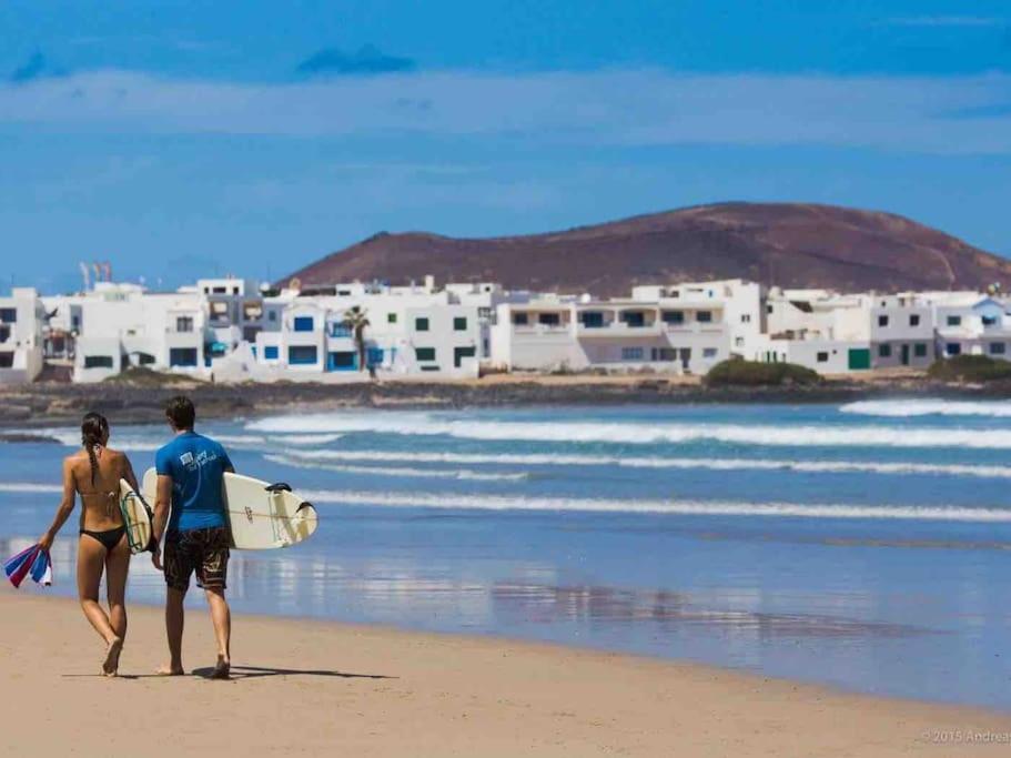 Famara, Apto. En Zona Tranquila A 200m Del Mar.