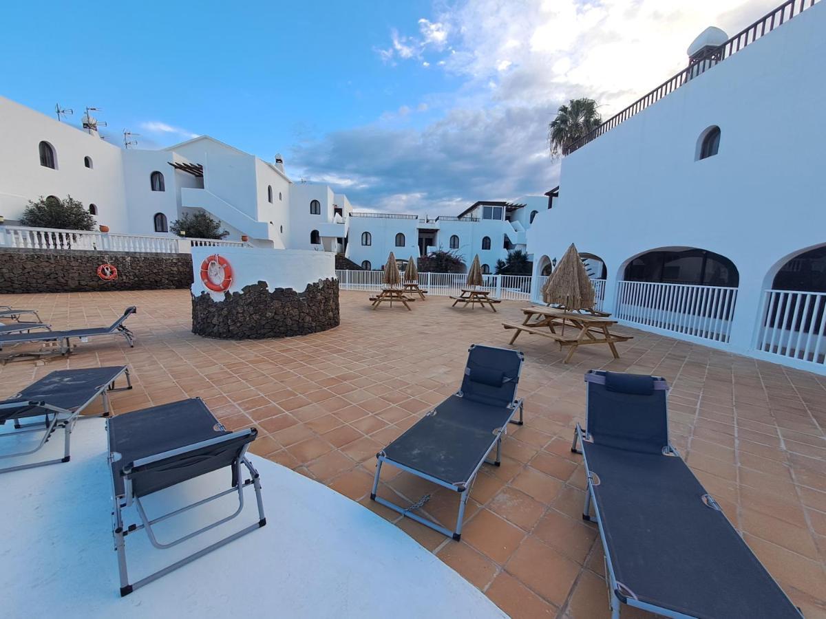 Comfortable Cleo With Large Terrace Apartamento