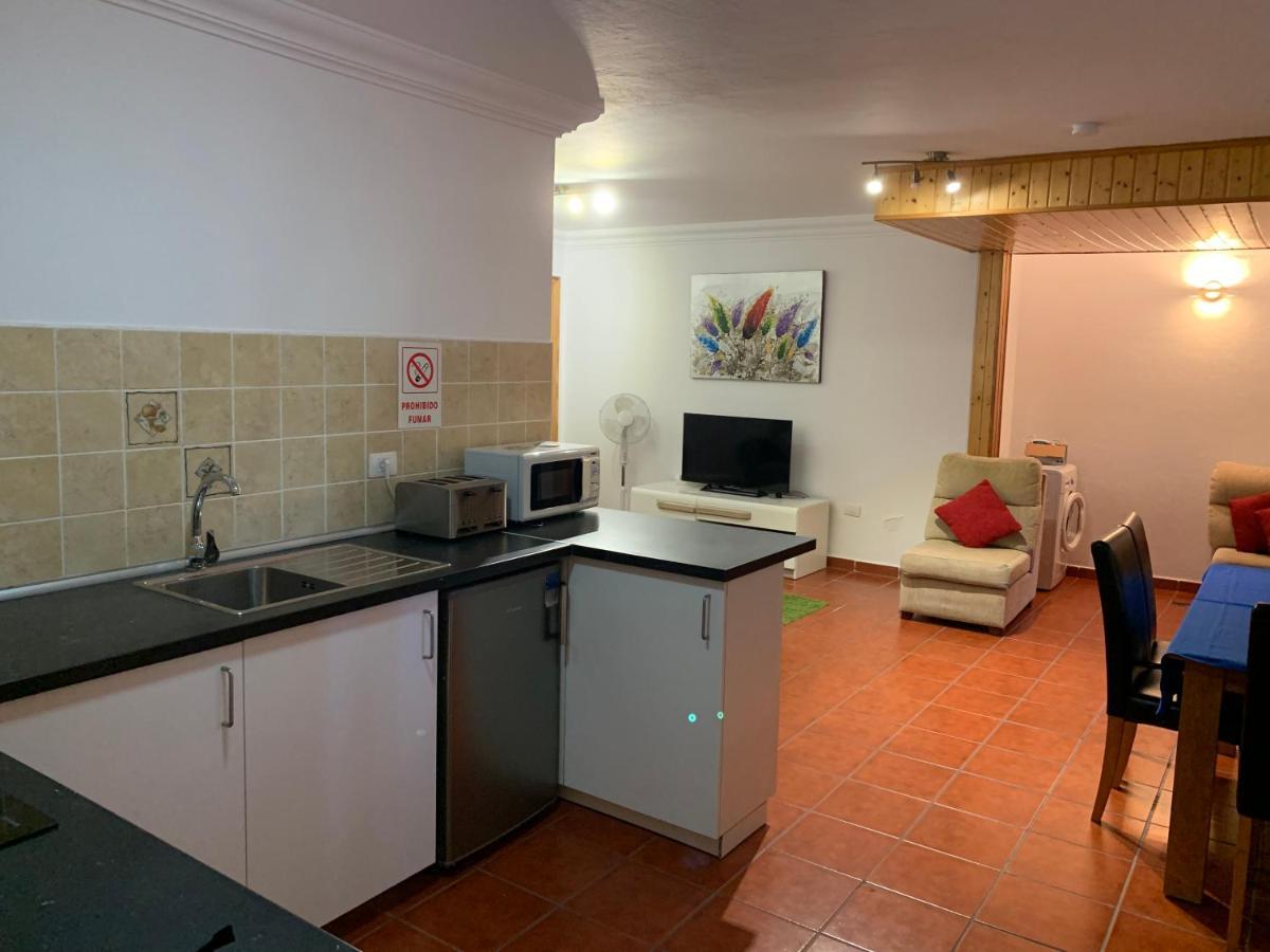 Apartment Basement Very Large Fantastic Location *