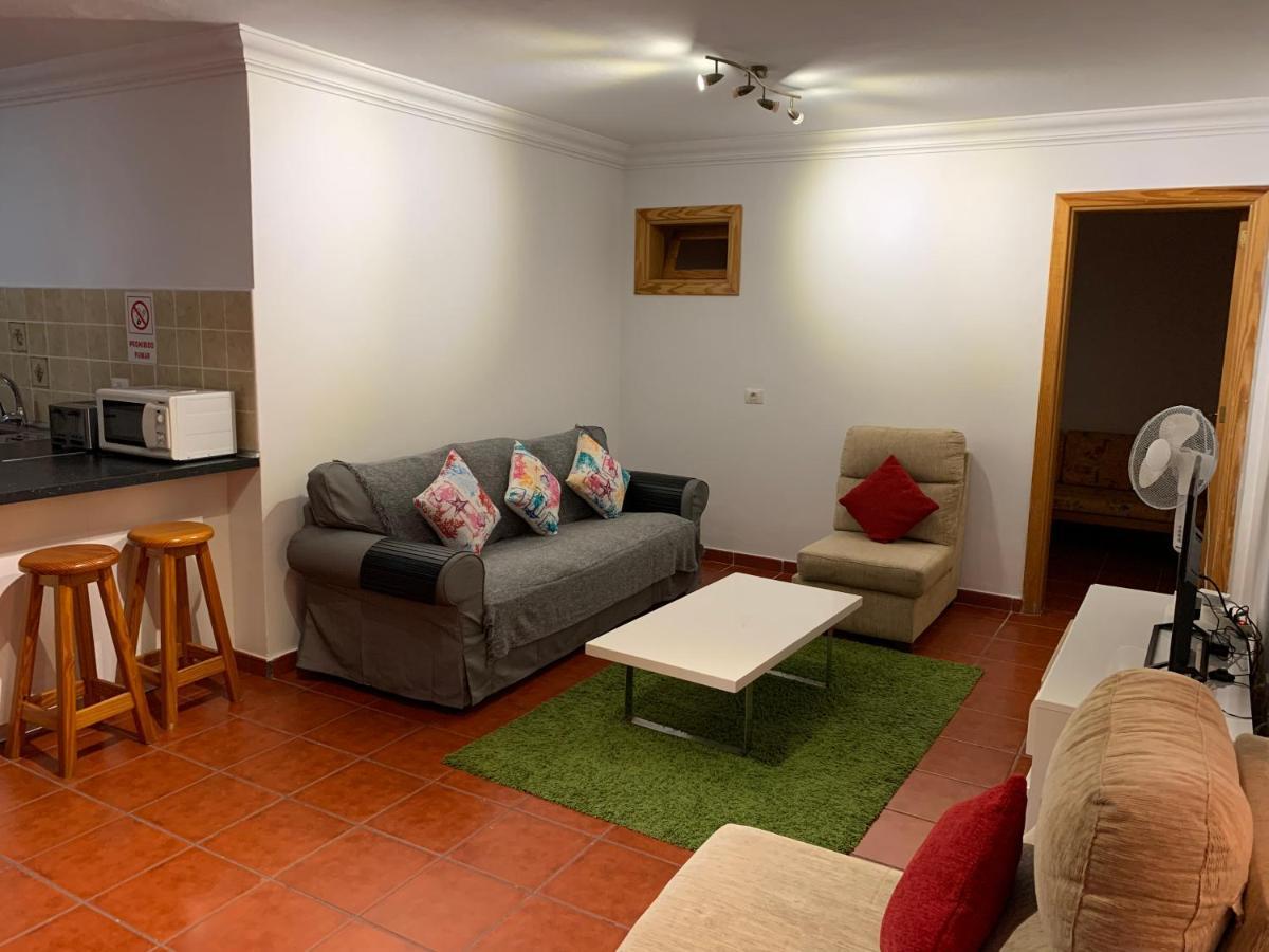 Basement Very Large Fantastic Location * Playa Blanca (Lanzarote)
