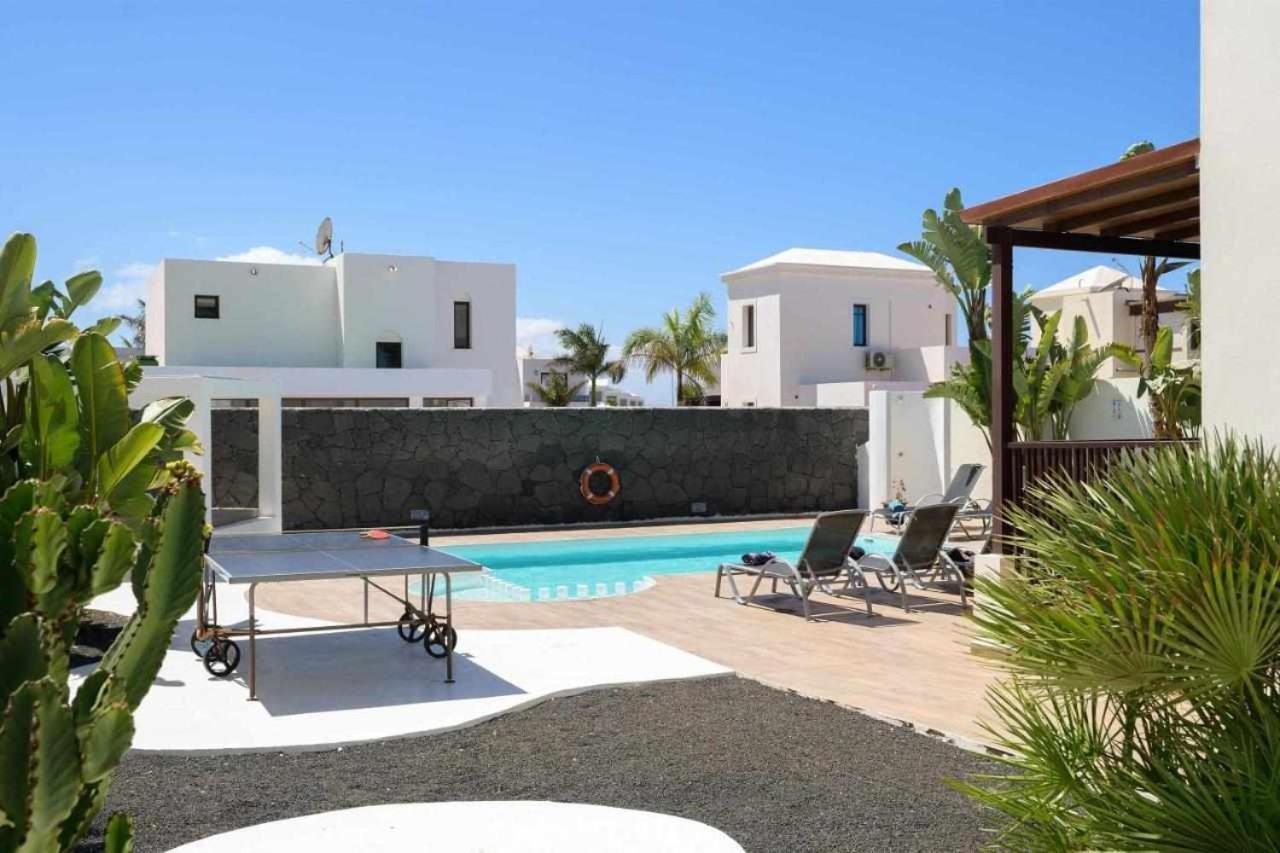 Aguamarina Piscina Climatizada Villa