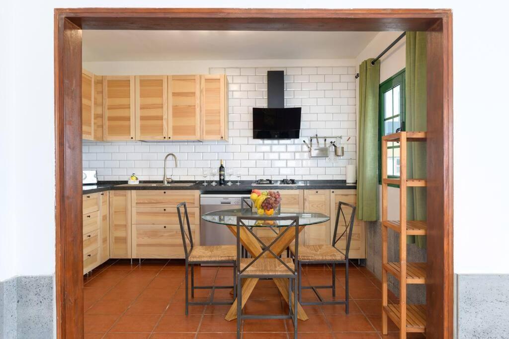 Hermosa Casa Vacacional, Muy Cerca A La Playa. * Guatiza