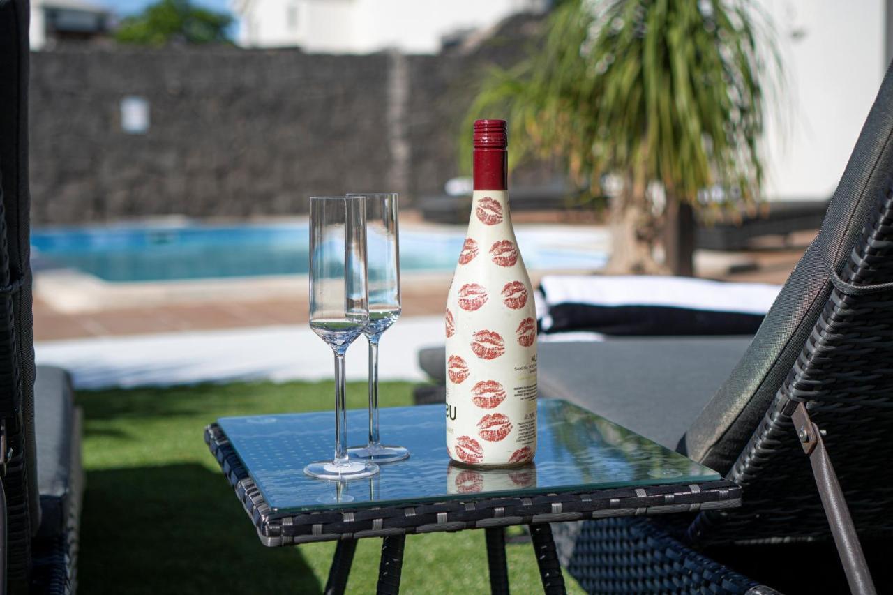 Beautiful Lanzarote 3 Bedrooms Irlanda Private Pool Only 400m From The Sea Villa *