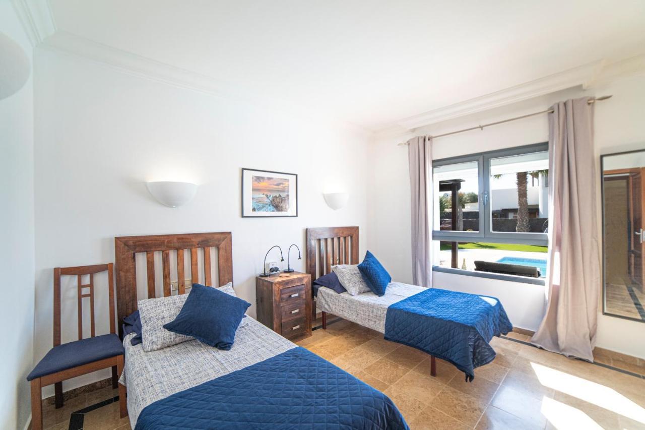 Villa Beautiful Lanzarote 3 Bedrooms Irlanda Private Pool Only 400m From The Sea