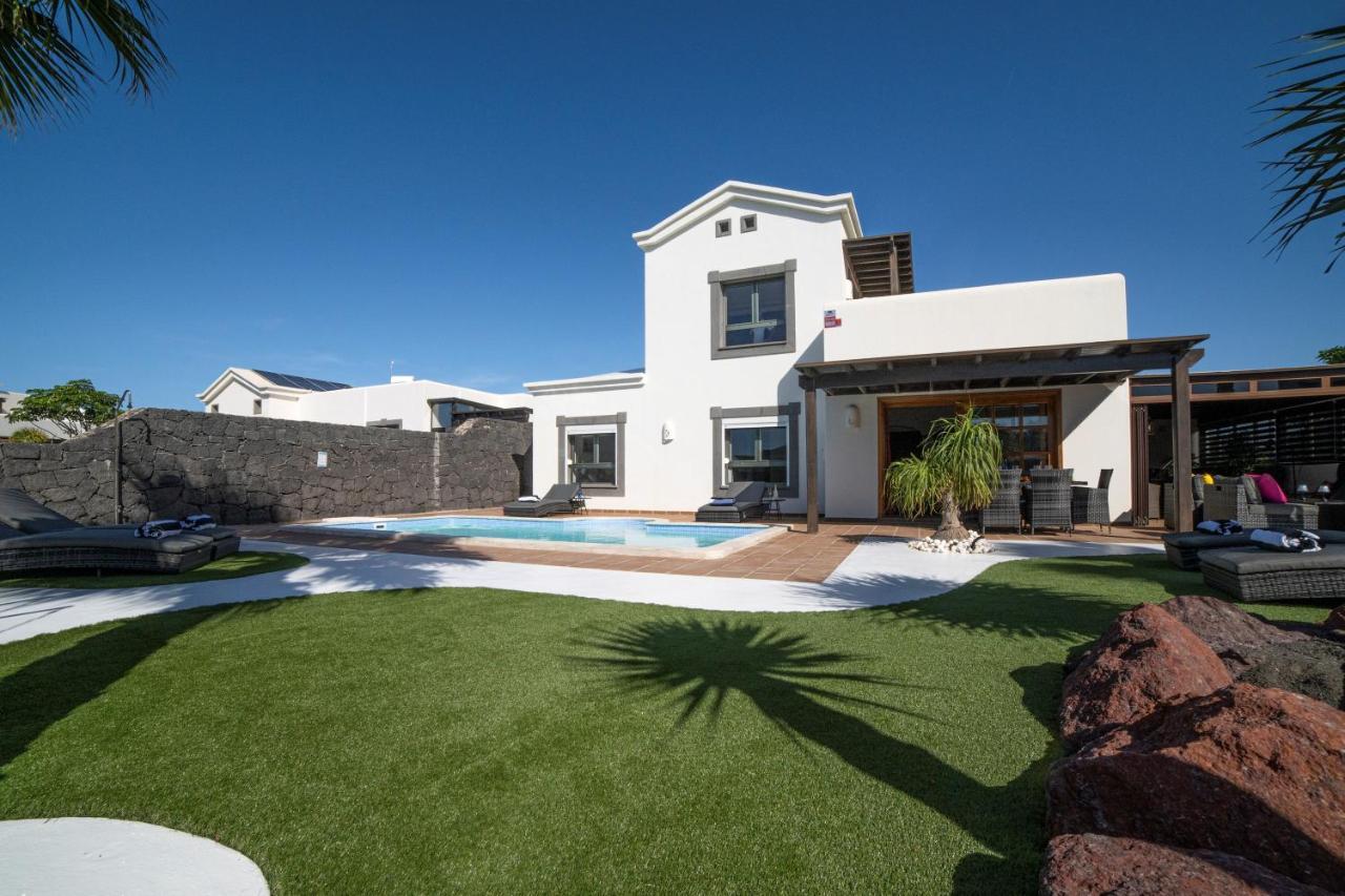 Beautiful Lanzarote 3 Bedrooms Irlanda Private Pool Only 400m From The Sea