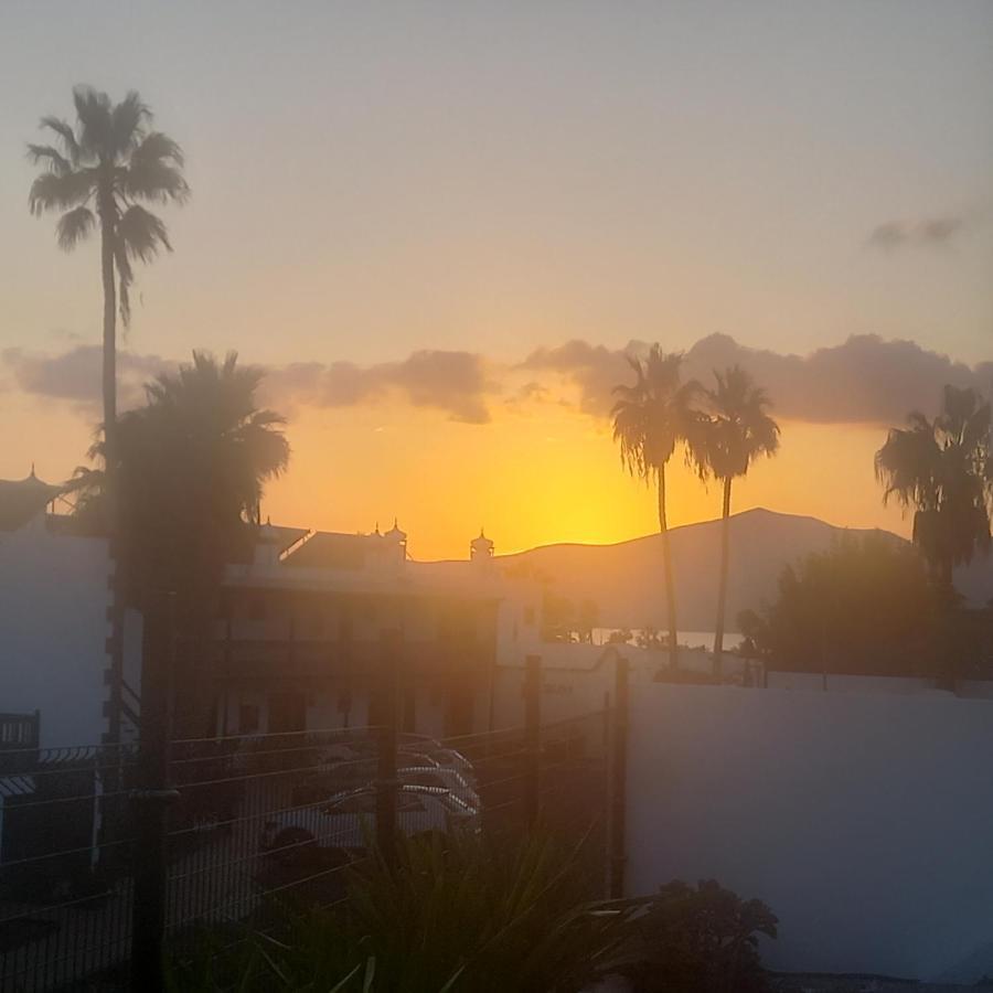 Beautiful Spacious 1-bed With Aircon Apartment Puerto del Carmen (Lanzarote)