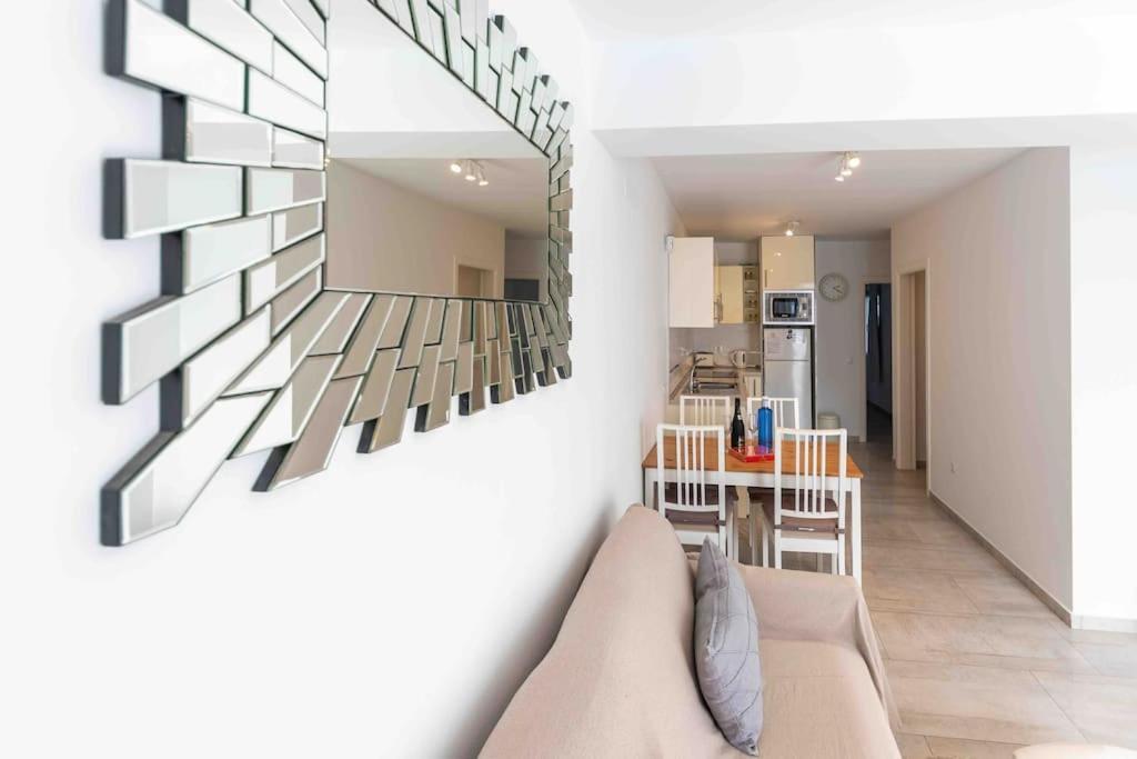 Gracioseros 111 Ground Floor Cozy Apartment Tias