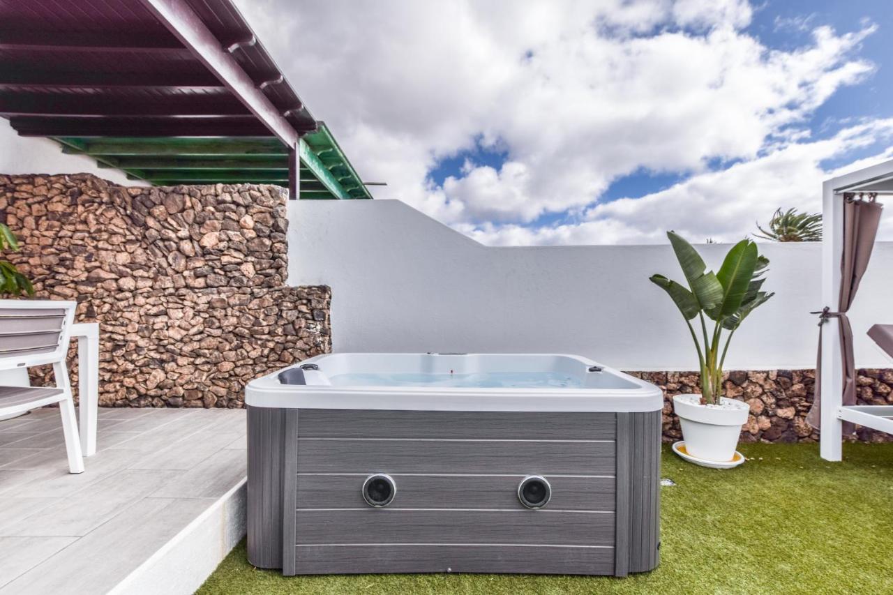 New Lanzasuites Villa *