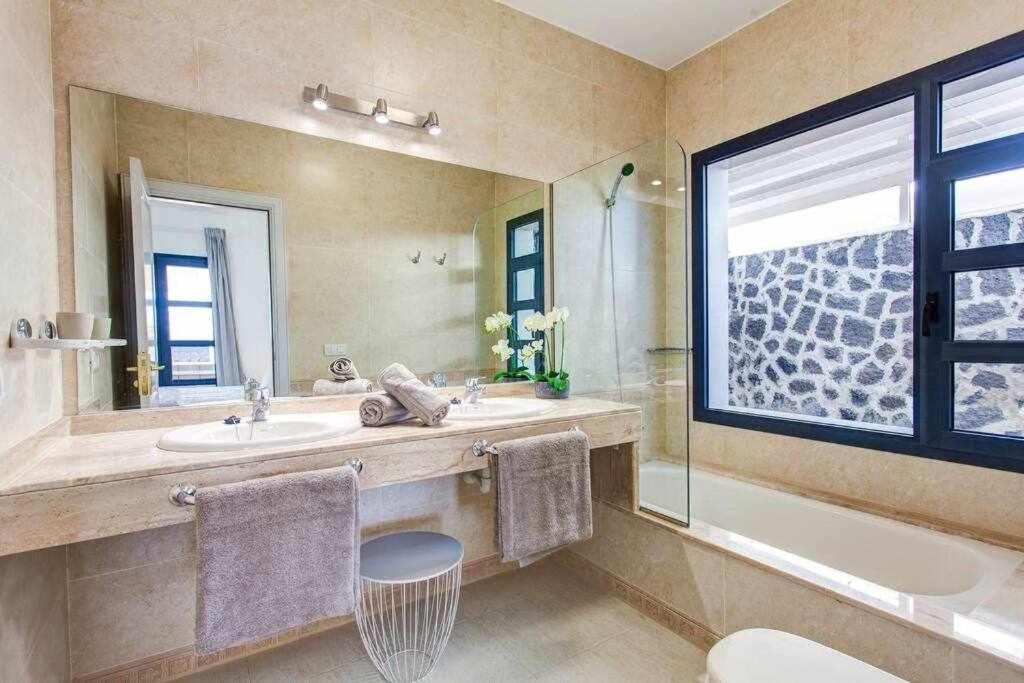 Villa Homu Bianca Fantastica Con Piscina Privad