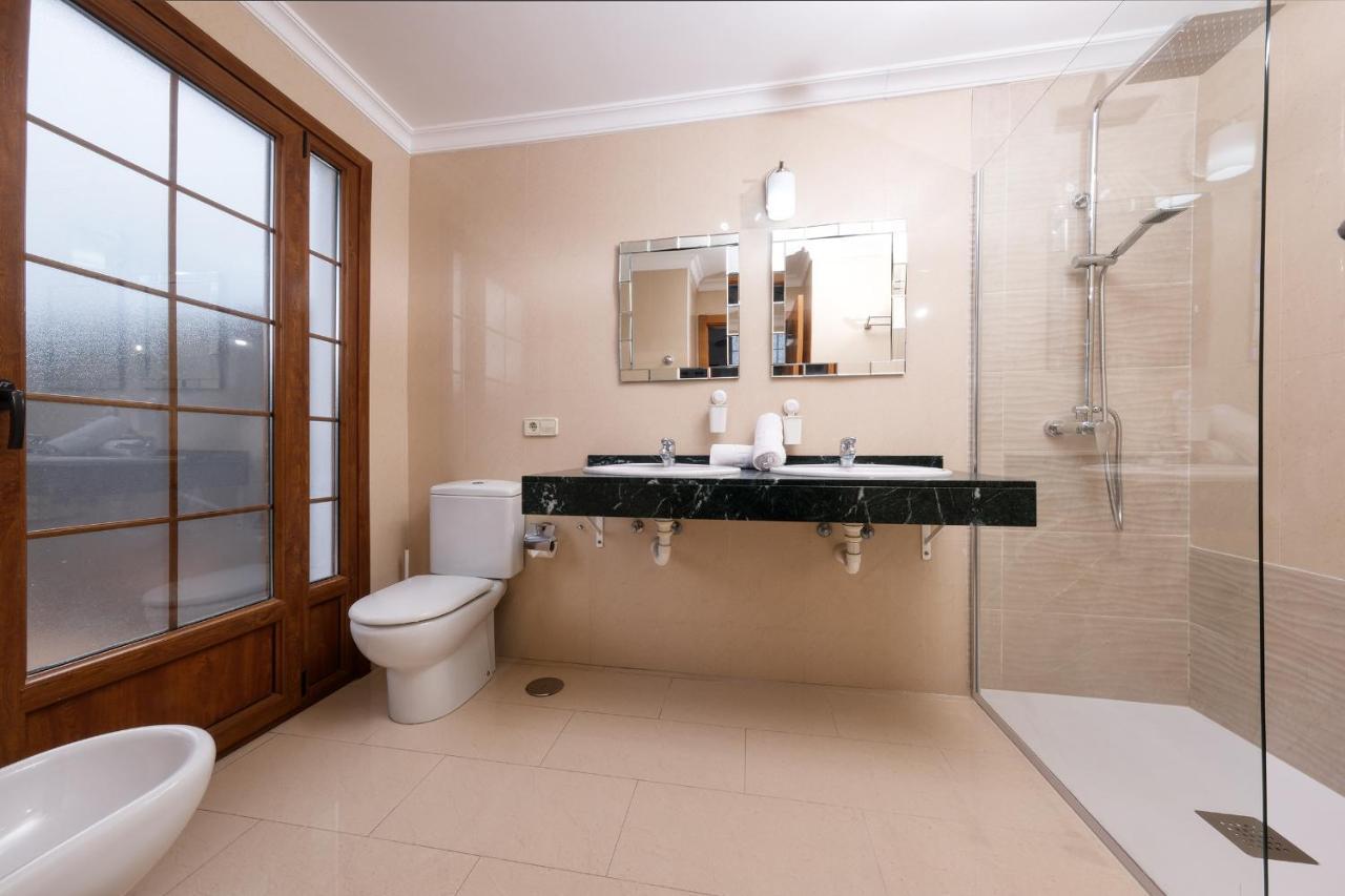 Flavia-private Pool, Jacuzzi, Sea Views * Playa Blanca (Lanzarote)
