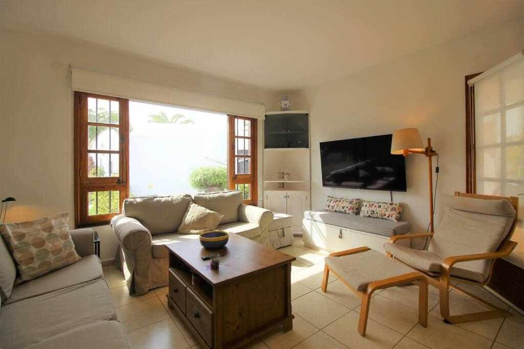 Casa Barbara En Playa Bastian Costa Teguise